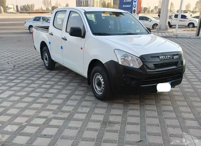 ايسوزو ديماكس 2021 عداد 194 مكينة كبيرة 3