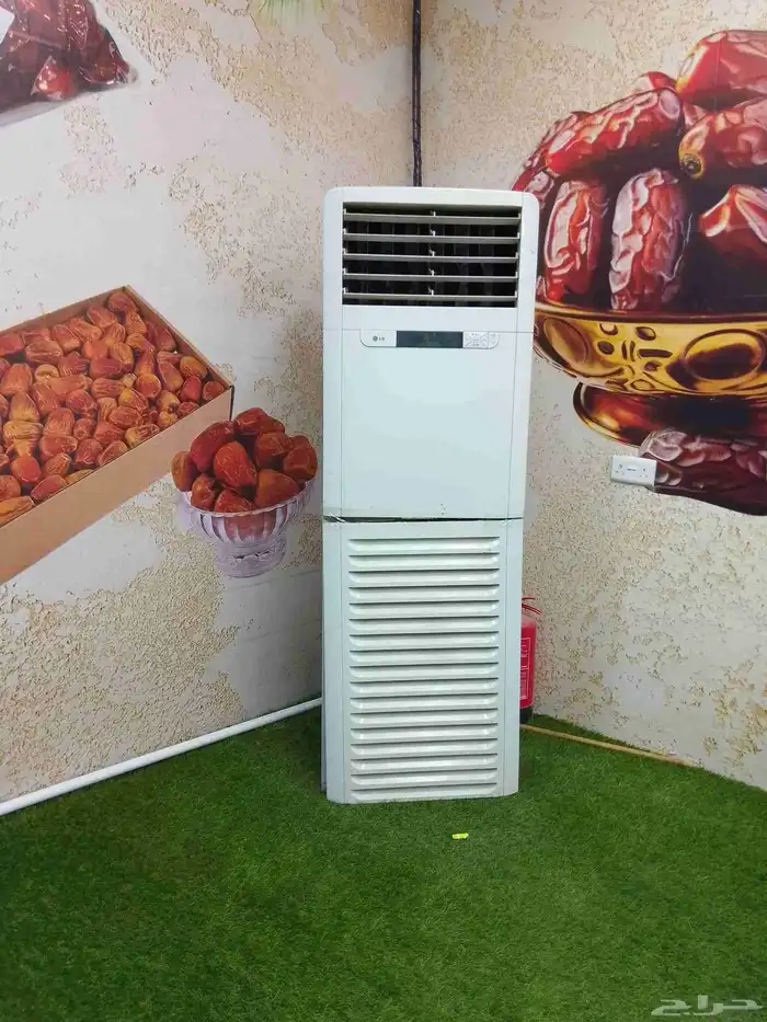 اجهزة واغراض وتخشيبه محل خضار للبيع 1