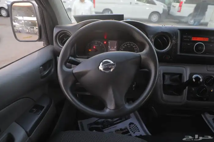 باص نيسان اورفان موديل 2020 9