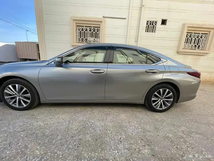 لكزس 2021 ES250 سعودي عبداللطيف جميل وكاله 3
