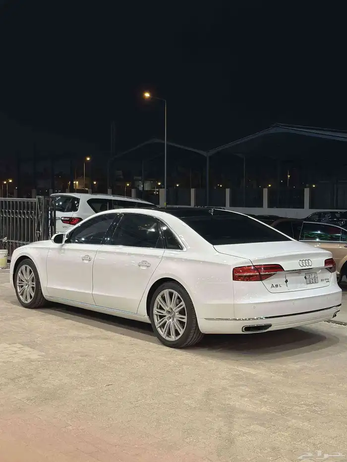 اوودي A8L موديل 2015 3