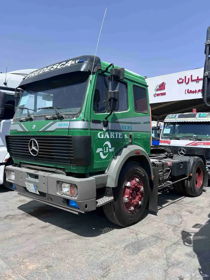 حراج معرض رائد للسيارات والشاحنات كل يوم جمعه 3