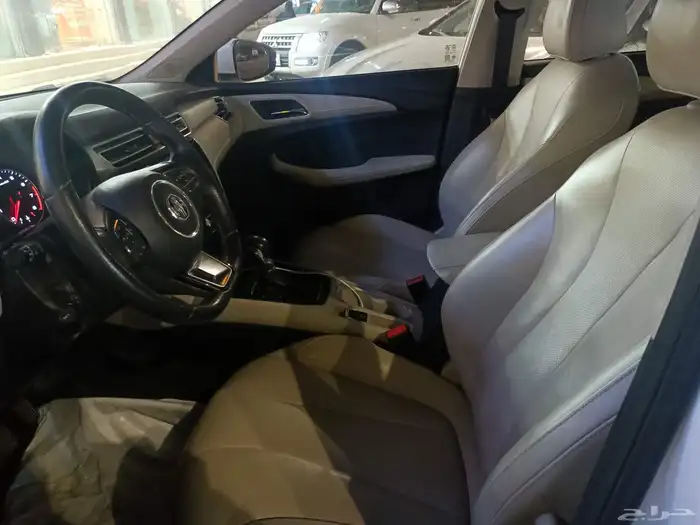MG5 LUX Full Option 1