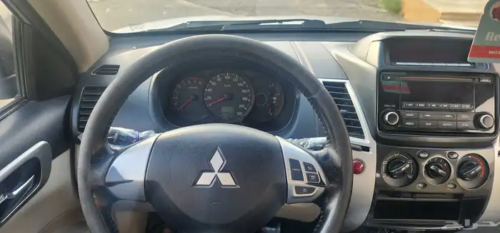 باجيرو سبورت 2014 دبل (مونتيرو سبورت) Pajero Sport - Montero 21