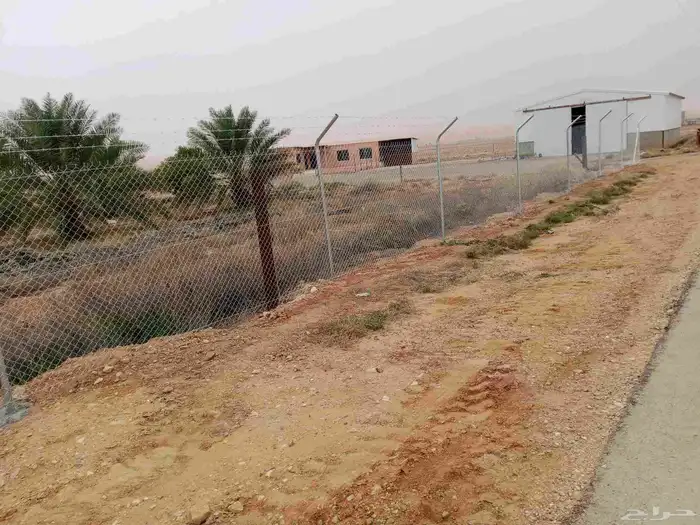 نحن نقوم بتوريد وتركيب جميع انواع الشبوك 5