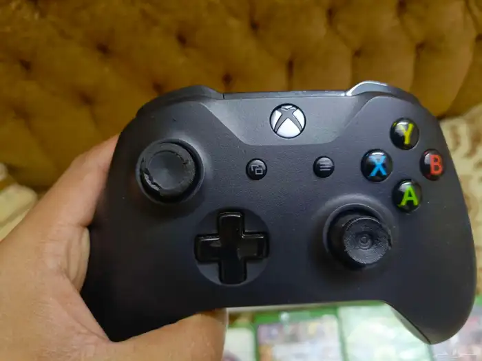 XBOX ONE 4