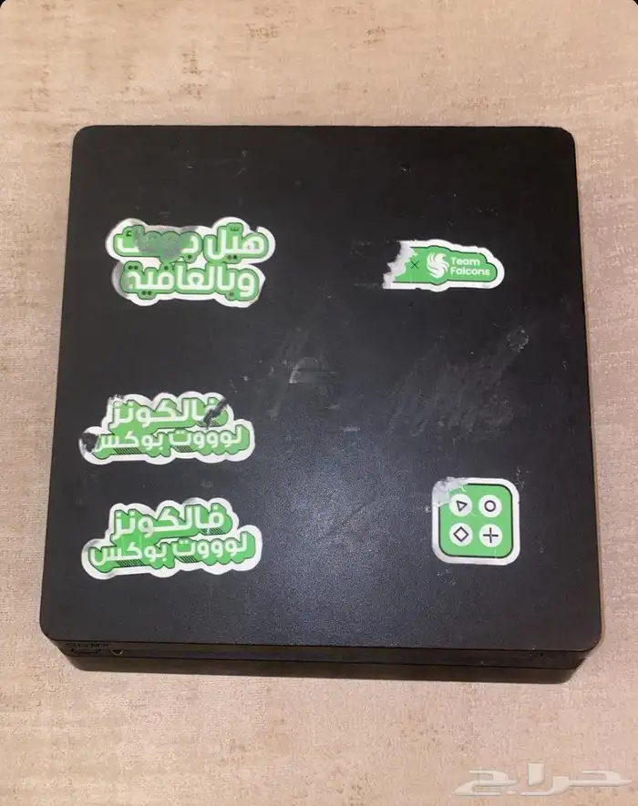 سوني 4 مع يد تقليد و مع شريط قراند 5 و مع اسلاكه 0