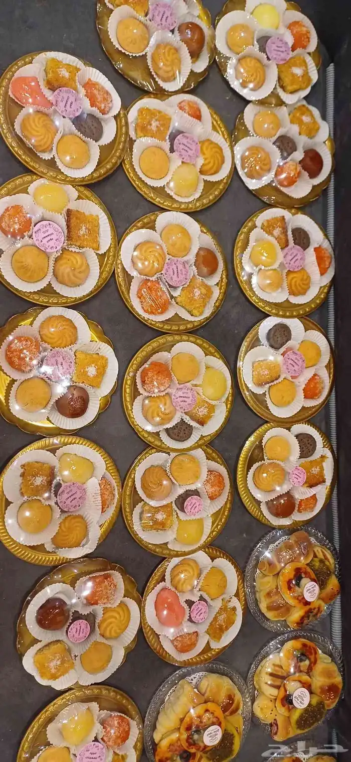 مخبوزات طازجة كل يوم 7