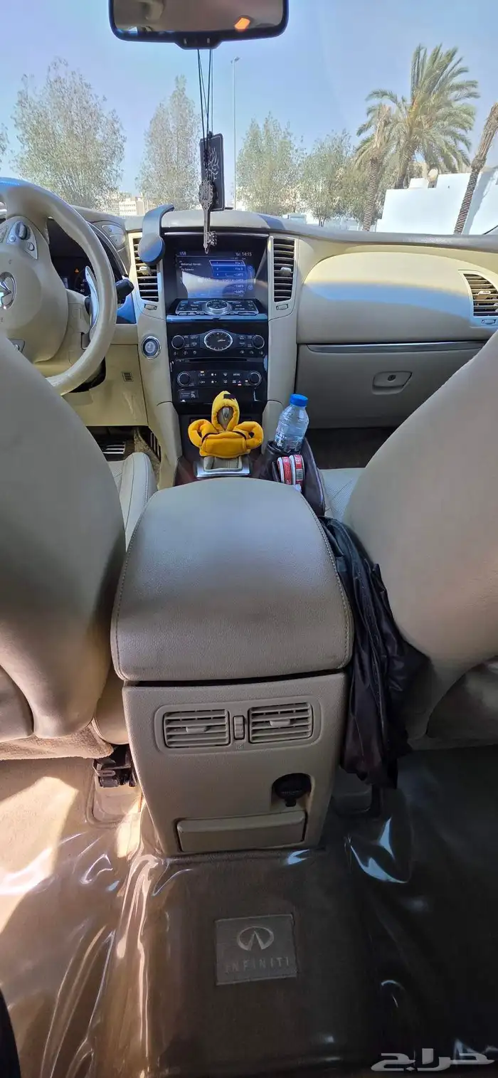 إنفنتي QX70 2015 بحالة ممتازة 12