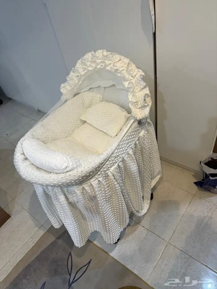 للبيع سير رياضي و عربة طفل رضيع 0