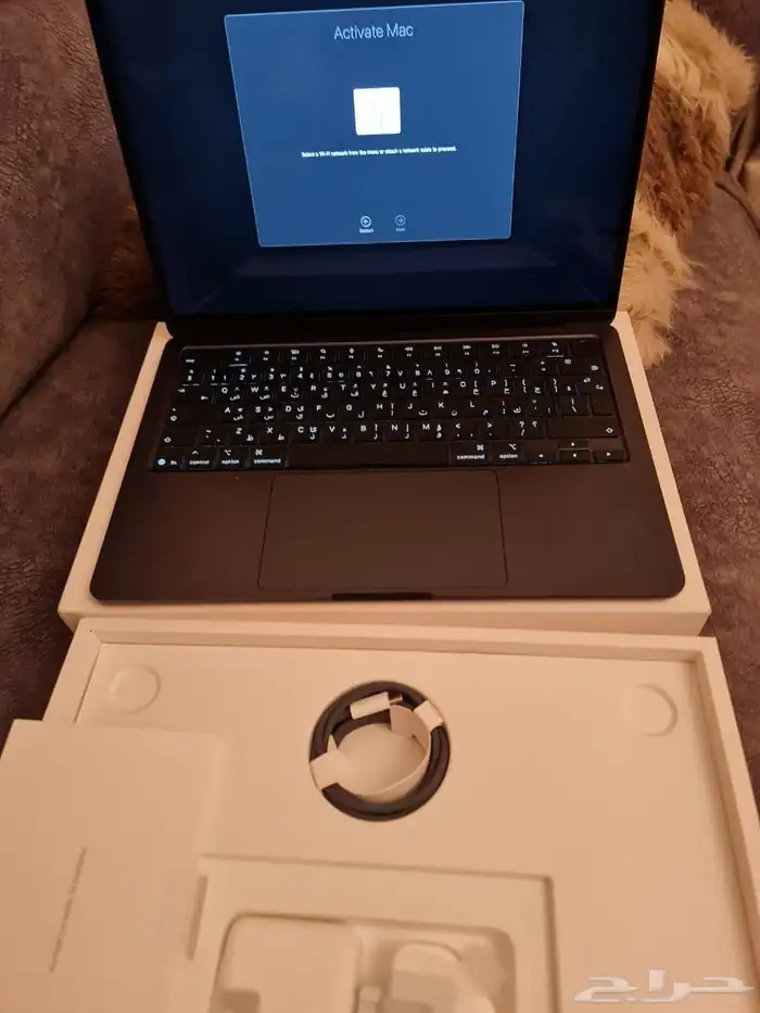 MacBook Air13-inch 9