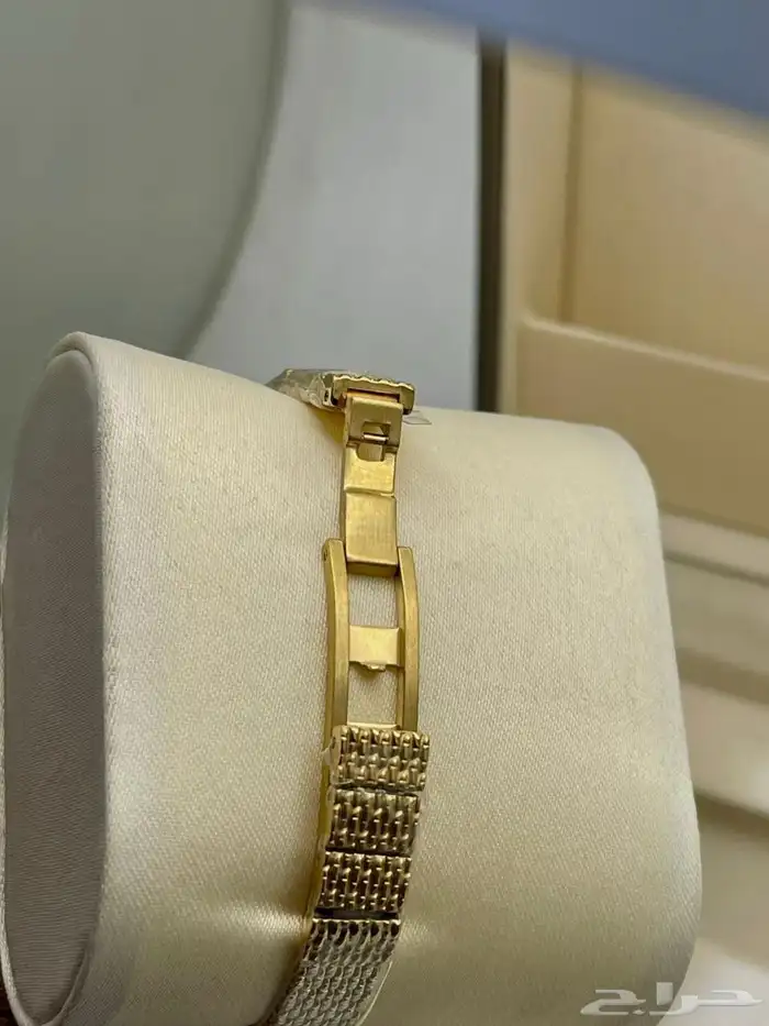 ساعات بشرون نسائيه 0