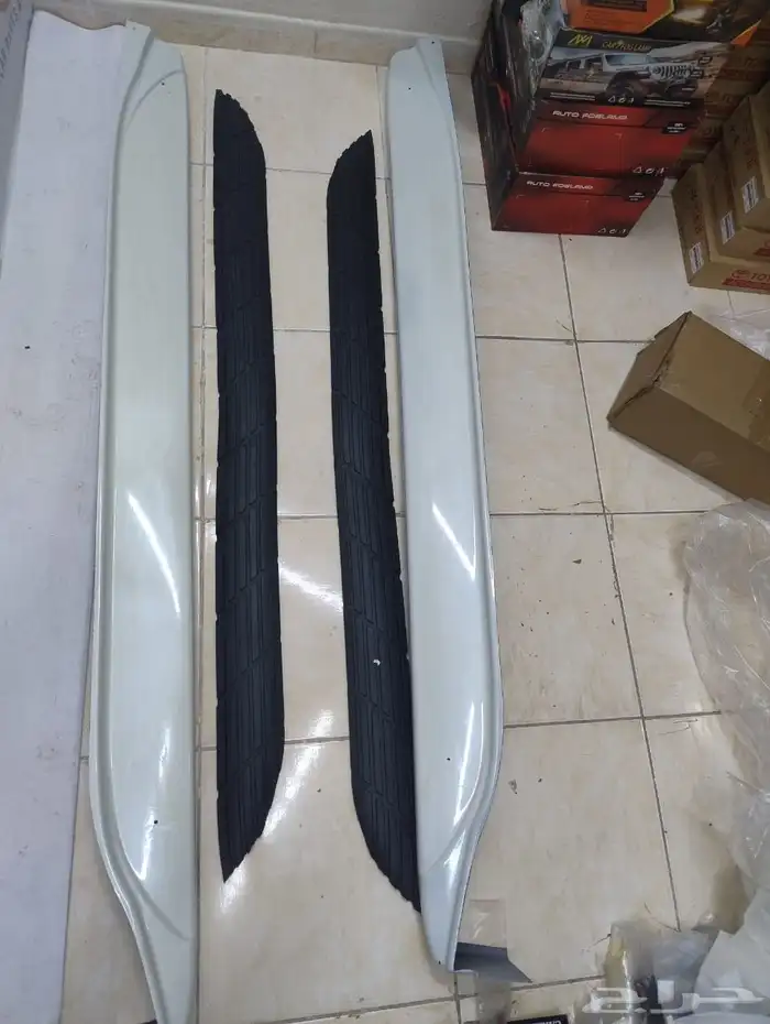 دعسات جانبيه لاندكروزر 2006 إلى 2007 ابيض لولي 6