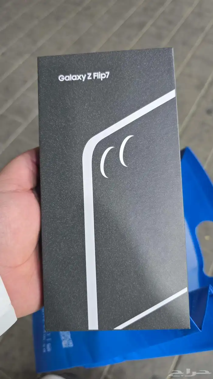 جوال سامسونج Z FLIP 7 جديد 256 0