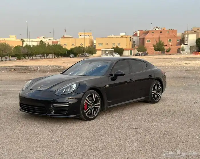 بورش بانميرا GTS 2014 0
