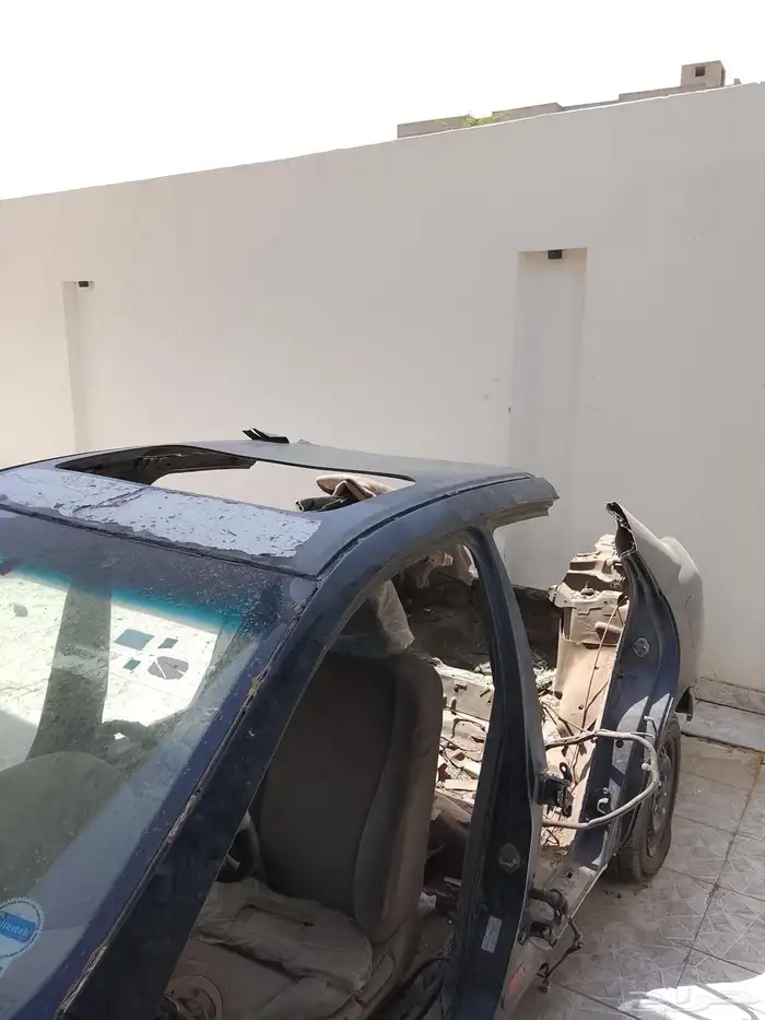 اكورد للبيع تشليح كامل السياره 4