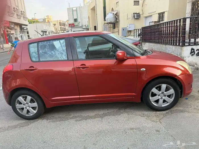 سوزوكي سويت 2009 للبيع 3