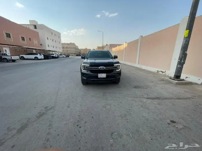 فورد ايفرست 2024 ستاندر 2
