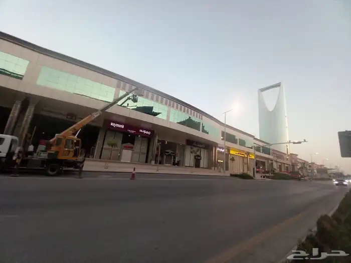 خدمات تنظيف زجاج 5