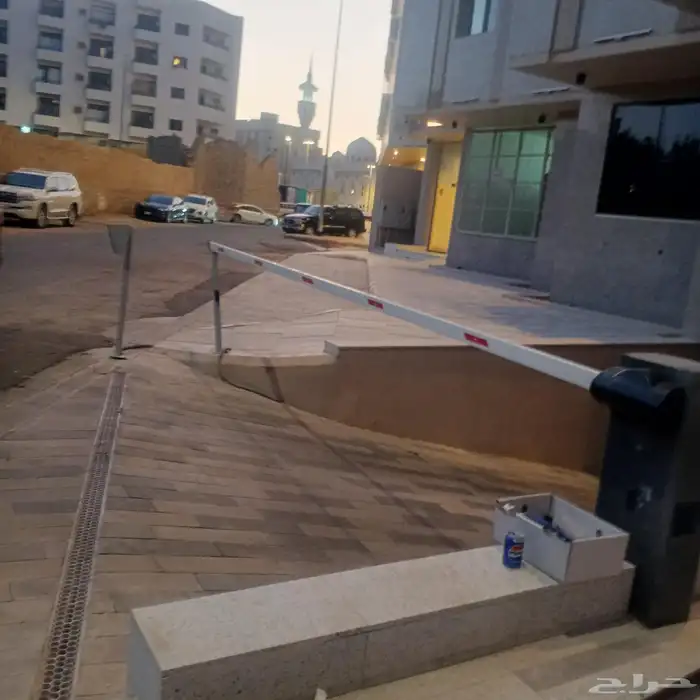بوابات ذراع لتحكم في دخول وخروج السيارات 4