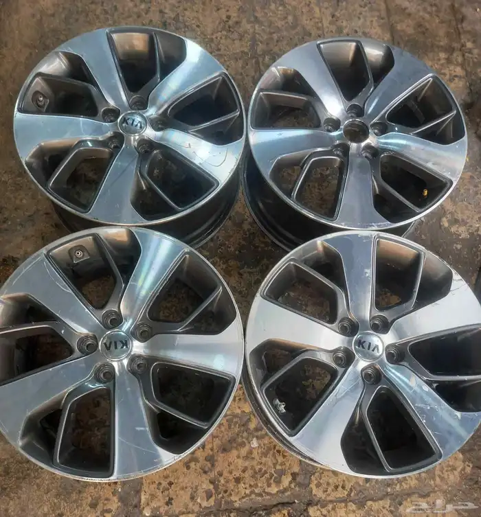 جنوط كيا اوبتيما موديل 2017 مقاس18 اصلي وكاله 1