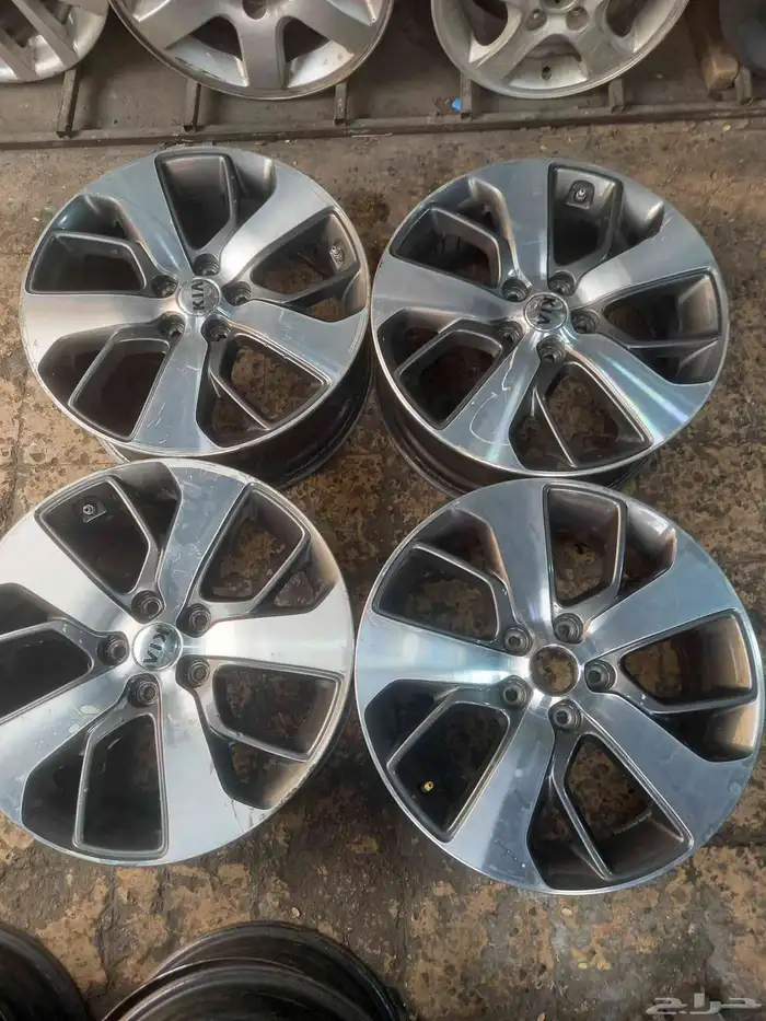 جنوط كيا اوبتيما موديل 2017 مقاس18 اصلي وكاله 3