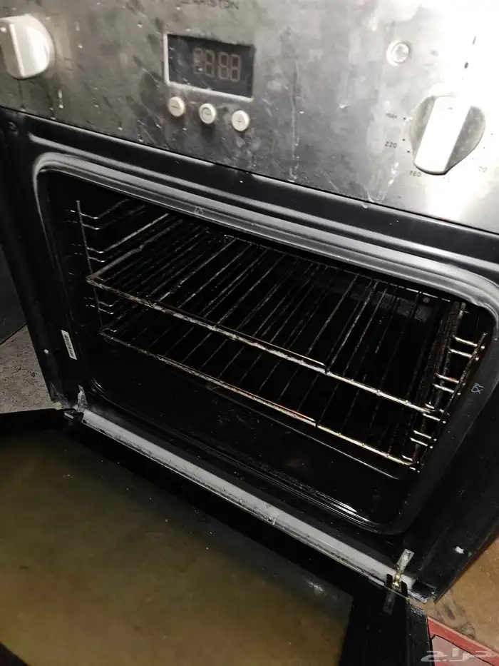 فرن كهربائي ماركه ARISTON 0