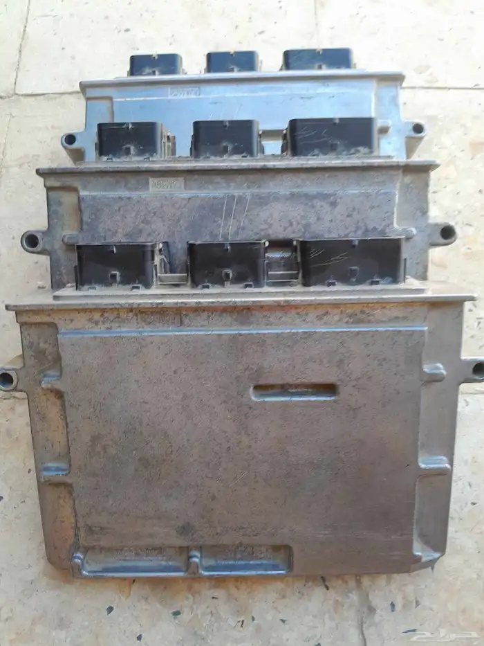 كمبيوتر فورد فكتوريا وماركيز من مديل 2007 إلا 2011 1