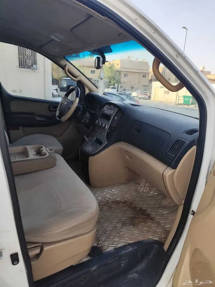 للبيع هونداي h1موديل 2012 5
