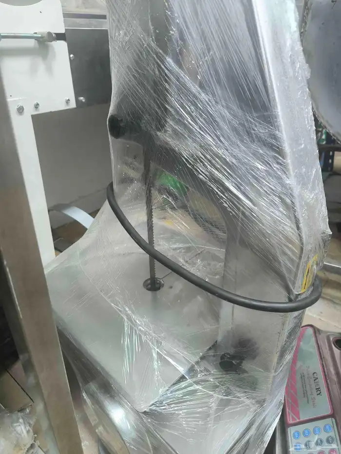 فراده عجين ومنشار لحوم ماركه اوميغا ايطالي 2