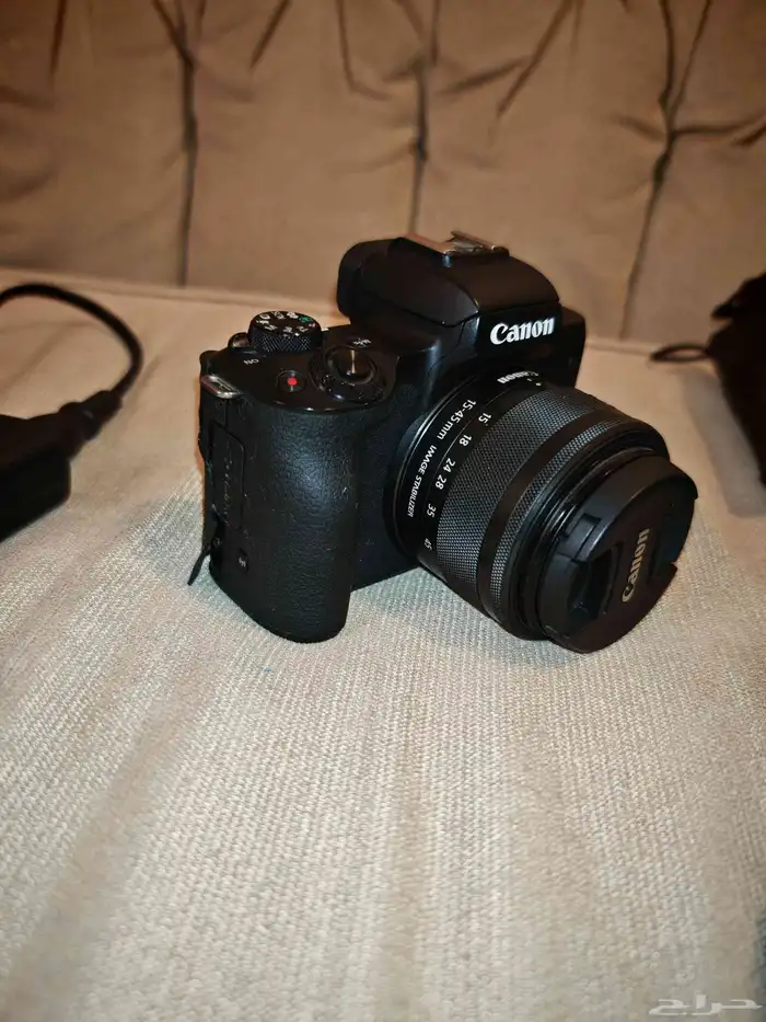 كاميرا كانون Canon EOS M50 Mark II بعدسة 15-45mm   حالة جيدة 2