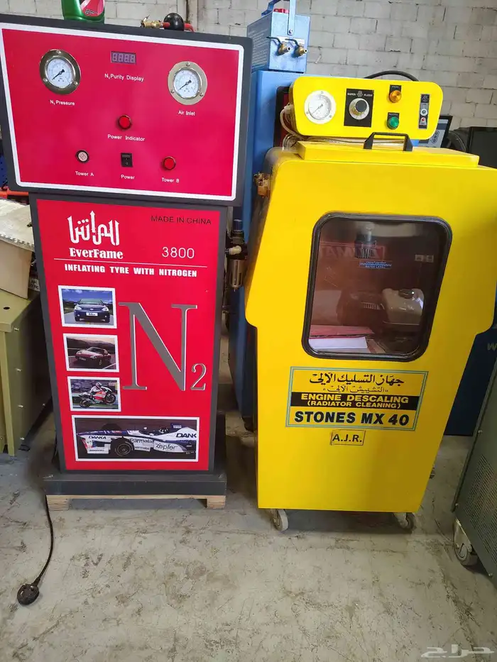 عدد ومعدات صناعيه وبنشر وزيت وسمكره وجميع خدمات السيارات 4