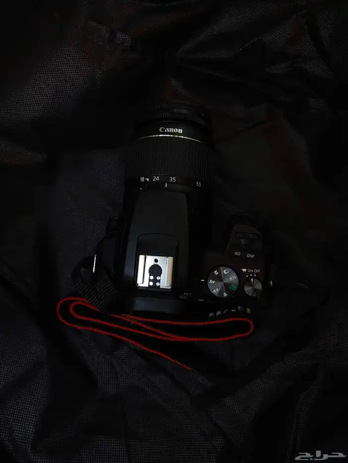 للبيع كاميرا Canon EOS 250D 0