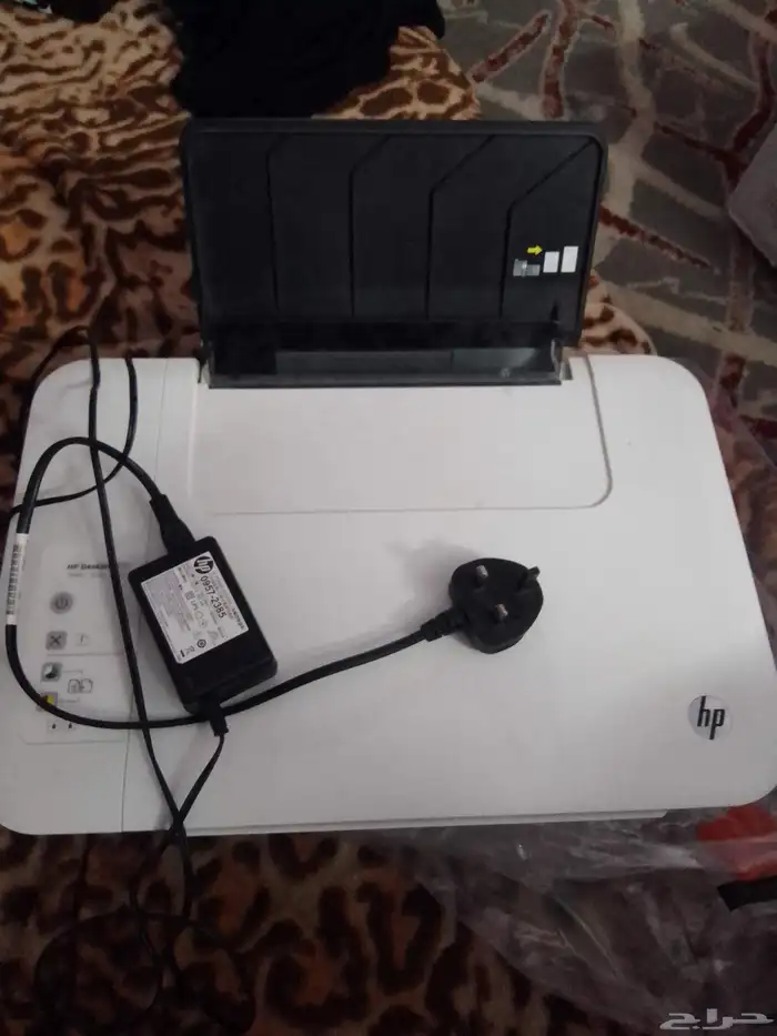 طابعهHp Deskjet 1510طابعه جديده ينقصها الحبر فقط السعر اعلى 1