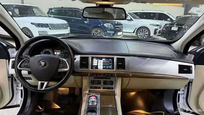 جاكور XF 2015 9