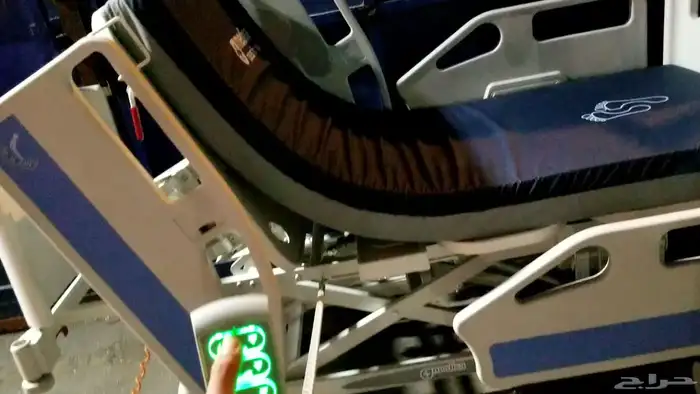 سرير طبي كهربائي 6