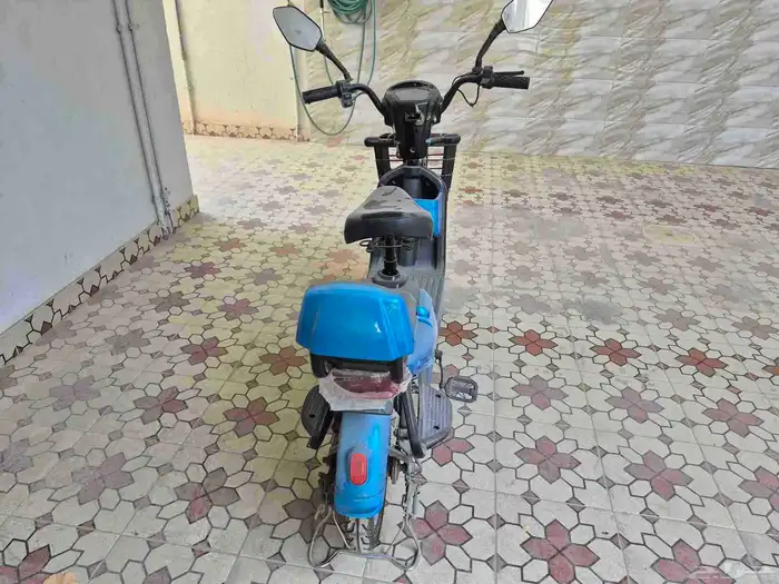 سكوتر نظيف بطاريه 100بال100 سبب البيع الحاجه للمال 3