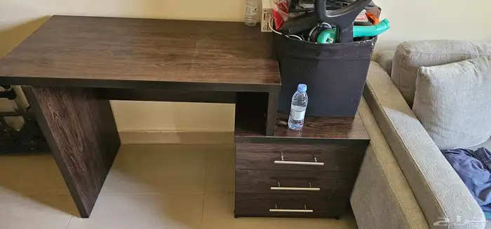 مكتب خشب ممتاز بسعر 150 ريال 0