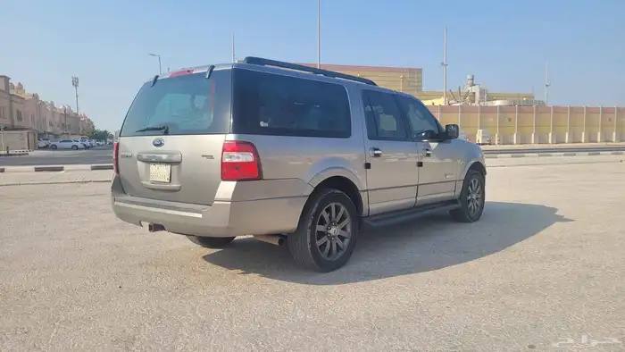للبيع فورد اكسبديشن مفحوص ومجدد والبدي وكاله 0