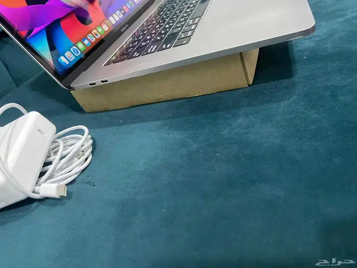 MacBook Pro 15.4 inch 1TB storage Core i7 6