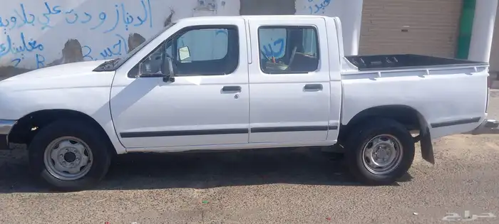 نيسان ددسن للبيع 2004 0