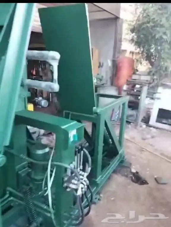 ماكينات ومعدات 3