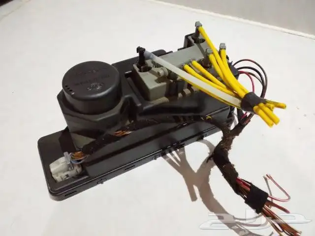 للبيع سنترلوك ابو عيون W210 0