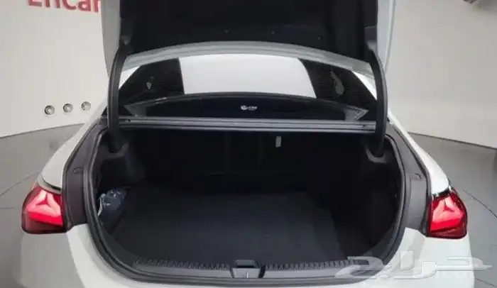 مرسيدس إيي 200 Benz E200 2024 19