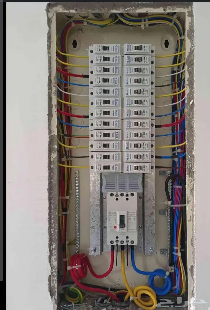 كهربائي منازل ينبع البحر الهيئه الملكيه يوجد سياره للتنقل 0