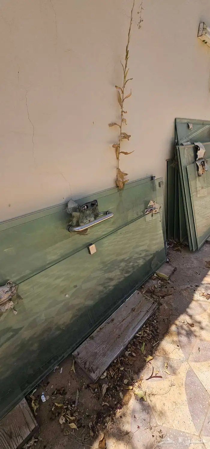 زجاج سوكرت مقاس غرفة 4 4 0