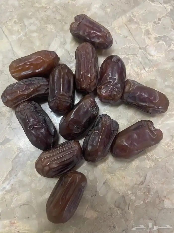 خضري الغاط جانبو الكميه 50طن السعر 8ريال للكيلو الموقع الغاط 0