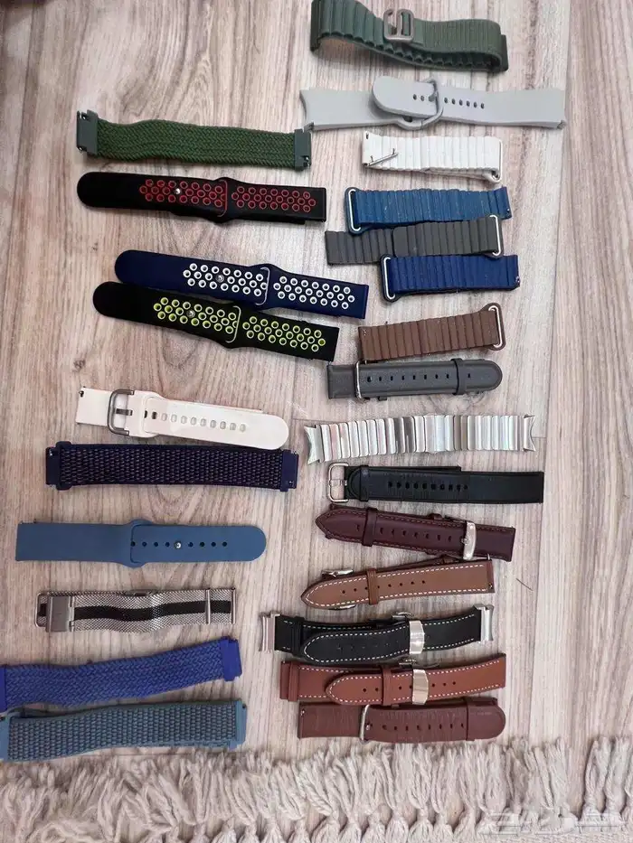 للبيع ساعة سامسونج واتش 4 بحالة ممتازة لم تستخدم إلا قليلا . 6