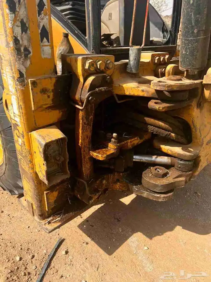 تجديد و صيانه المعدات الثقيله ميكانيكا و هيدروليك و كهرباء 3