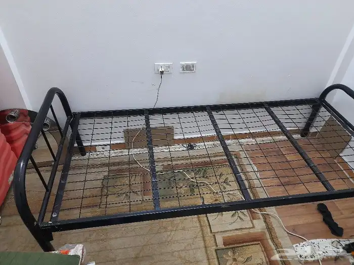 سرير حديد ومرتيه سست سوبر فوم استعمال نظللبيع  تواصل خاص 2